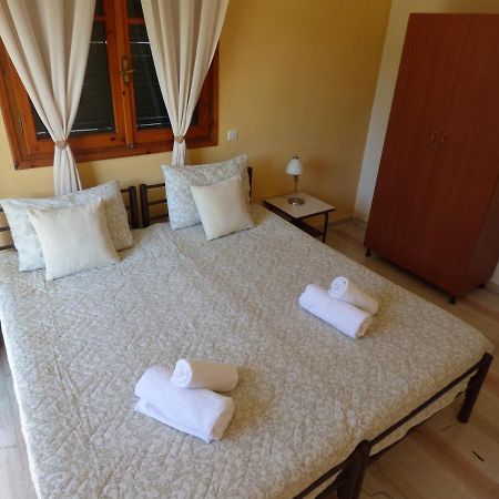 Ipsos Marias Apartments Ngoại thất bức ảnh