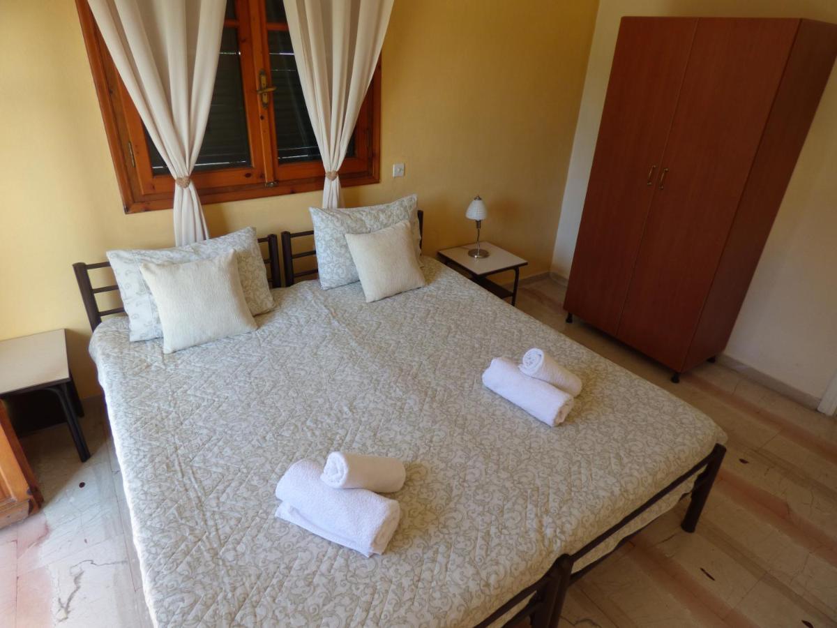 Ipsos Marias Apartments Ngoại thất bức ảnh